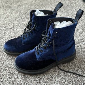 Blue velvet Dr. martens